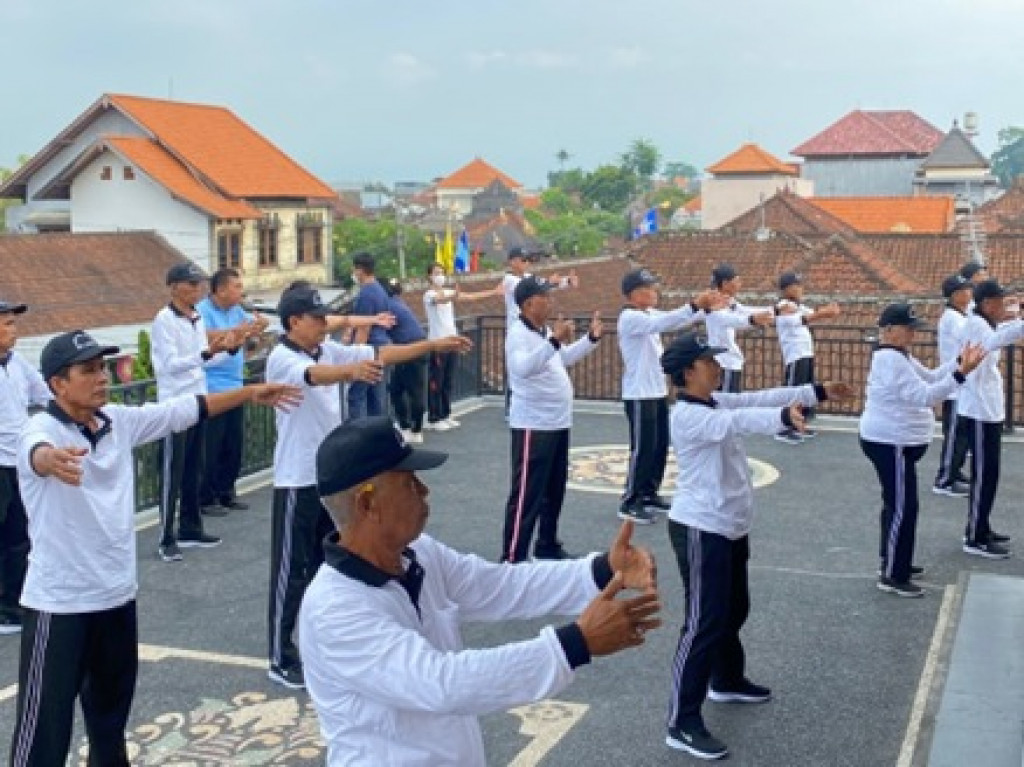 Lansia Bahagia dan Sehat, Antusias Lansia Ikuti Posyandu Lansia di Br. Lebak
